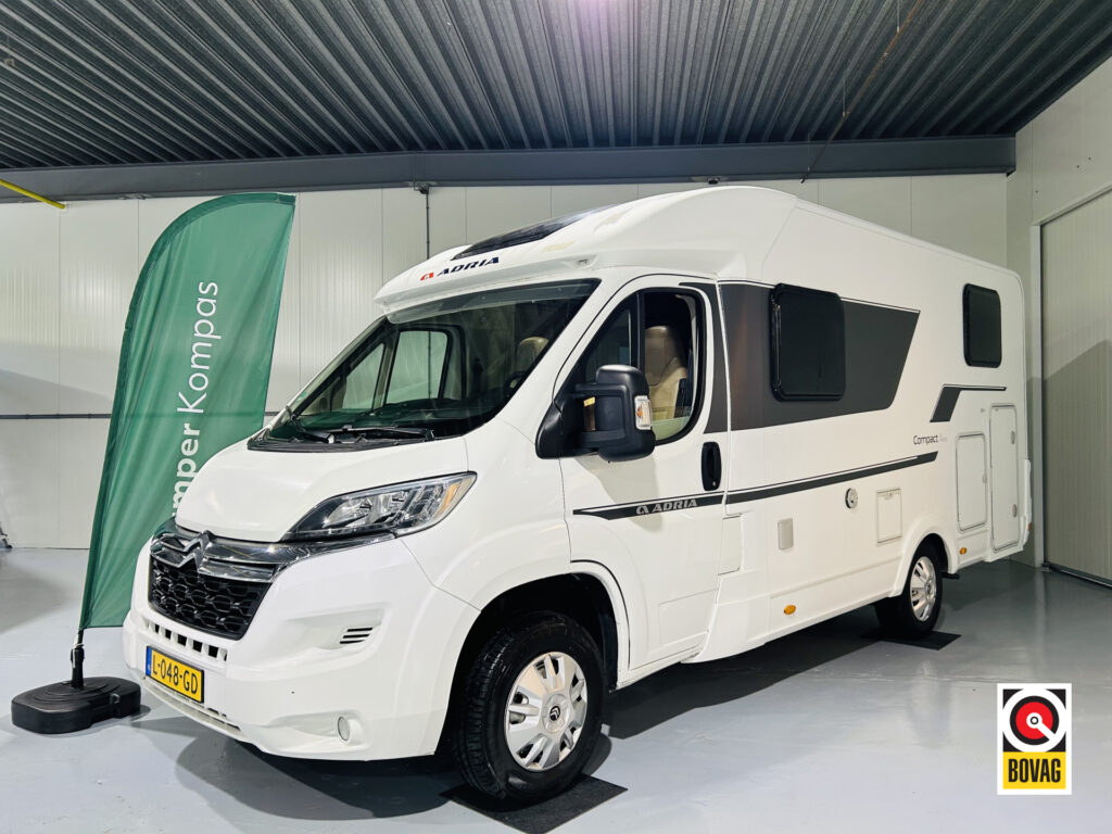 Adria  COMPACT SL Axess, Gescheiden bedden