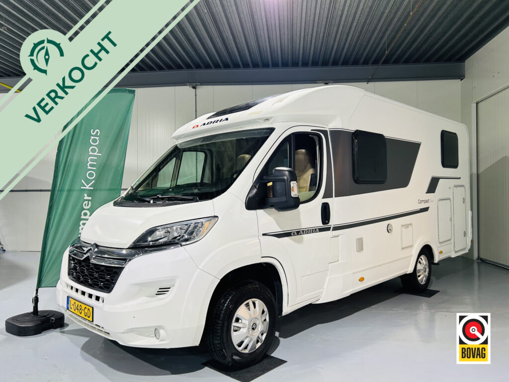 Adria  COMPACT SL Axess, Gescheiden bedden